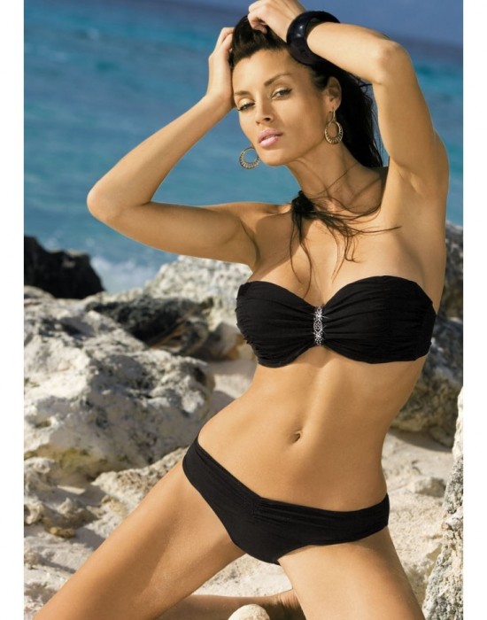 Бански от две части в черно Eliza M-122-239 - Sabrina.bg