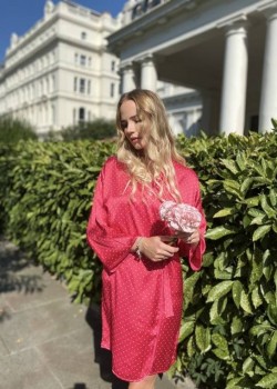 Сатенен халат в цвят малина Laurine 370
